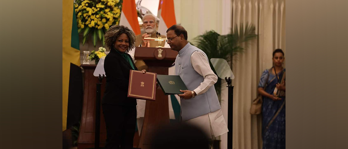  The Honourable Dana Morris Dixon, Minister, Office of Prime Minister Exchanges MOUs on Digital Public Infrastructure and Digital Payment with H.E.  Shri Pankaj Chaudhary, Minister of State for Finance.