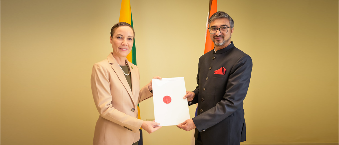  High Commissioner Shri Mayank Joshi  presents Copy Letters of Credence to  Minister of Foreign Affairs and Trade, H.E. Ms. Kamina J. Smith